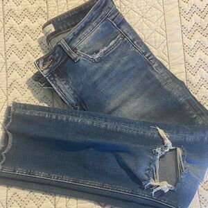 Stylish Blue Distressed Ankle Jeans